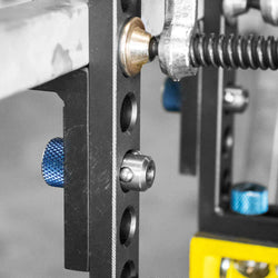 Ajustable ball lock bolt join two right angle bracket together
