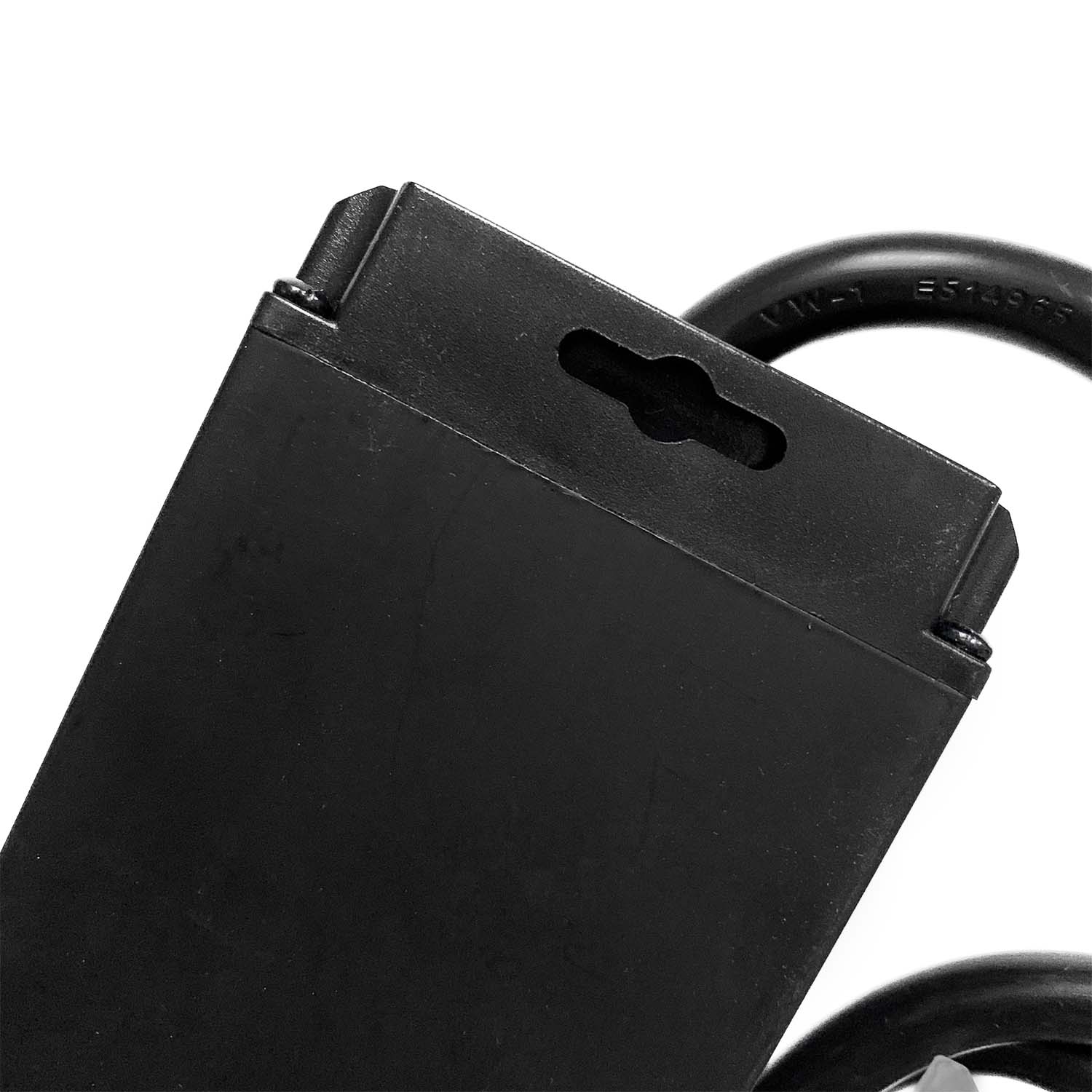 Regletas Protectoras de Sobretensión con Puerto USB, Carcasa Metálica, Cable de 6' (1.83 m)