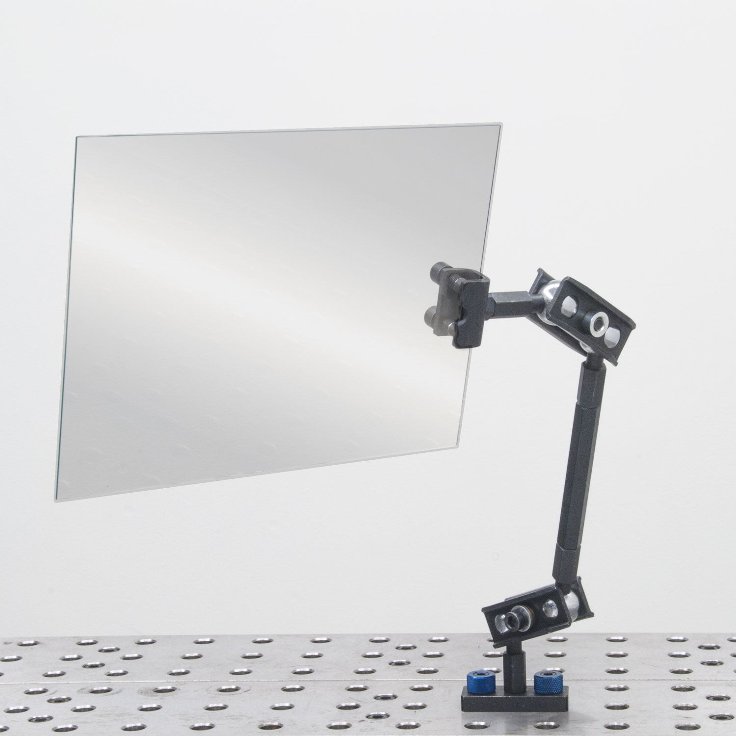 El Soporte Modular de Prensa Tercera Mano, Base de Agujero de 5/8" (1.59 cm)