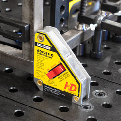 Adjust-O Escuadra Magnética, 45°/90° (11.2 x 9.7 x 2.8 cm) Fuerza de Atracción Máx. 90 lb (40.8 kg), MSA46-HD