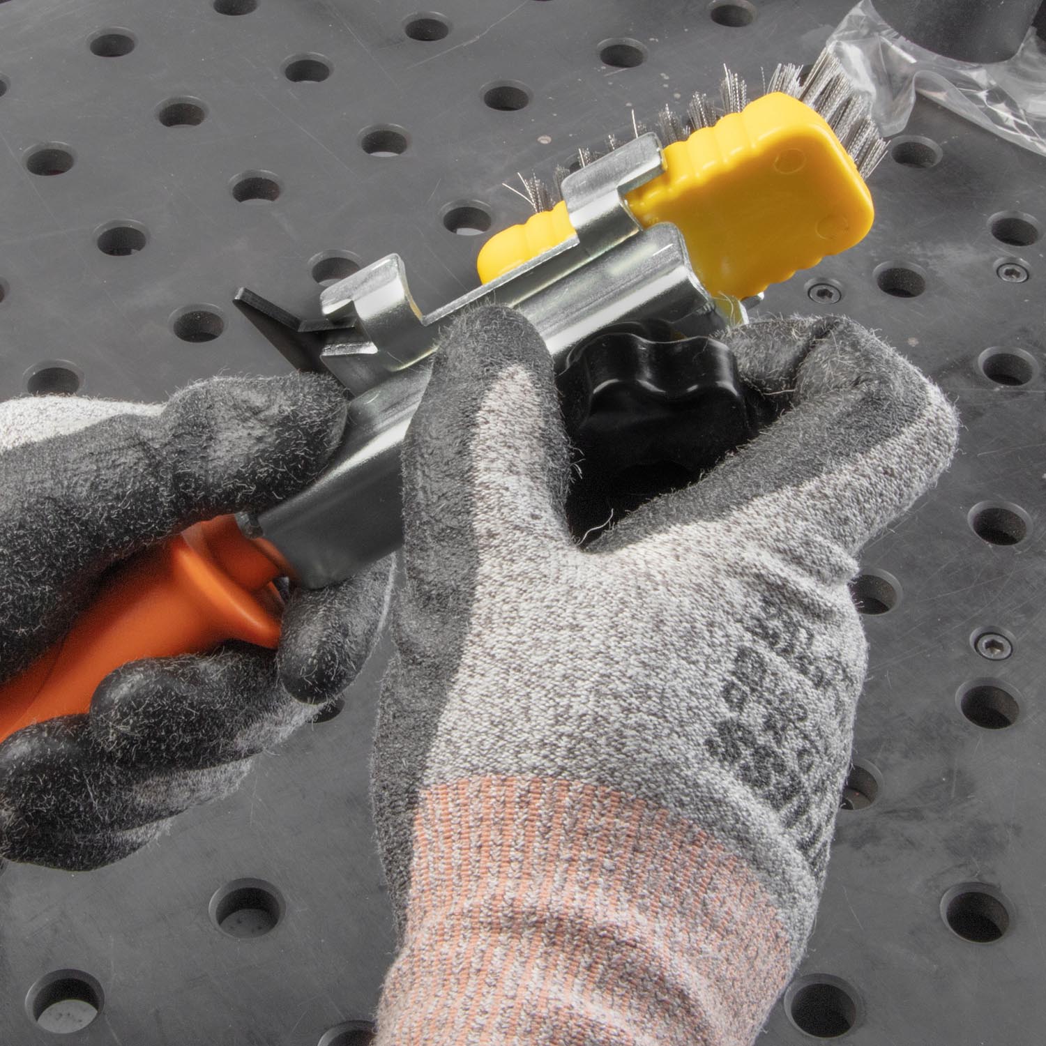 #handle_With Ergonomic Handle (PM950)