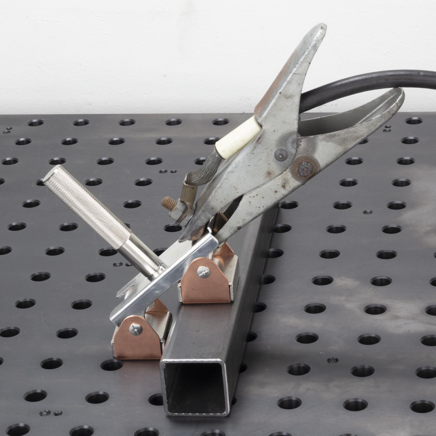 V-Pad Magnética en V de Tierra para Alta Temperatura