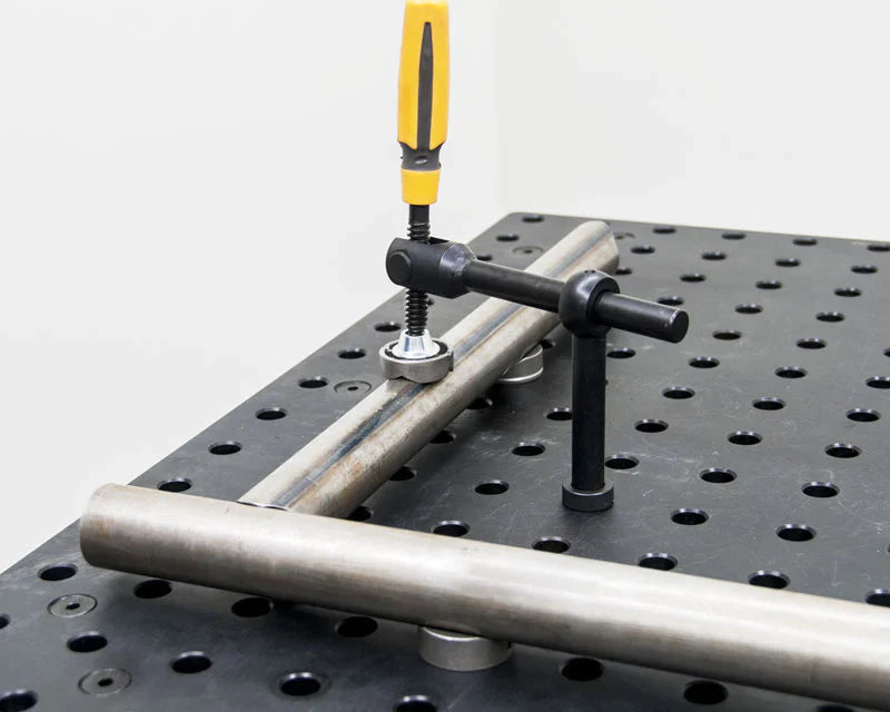 T-Post Clamps, Fit 5/8 Holes